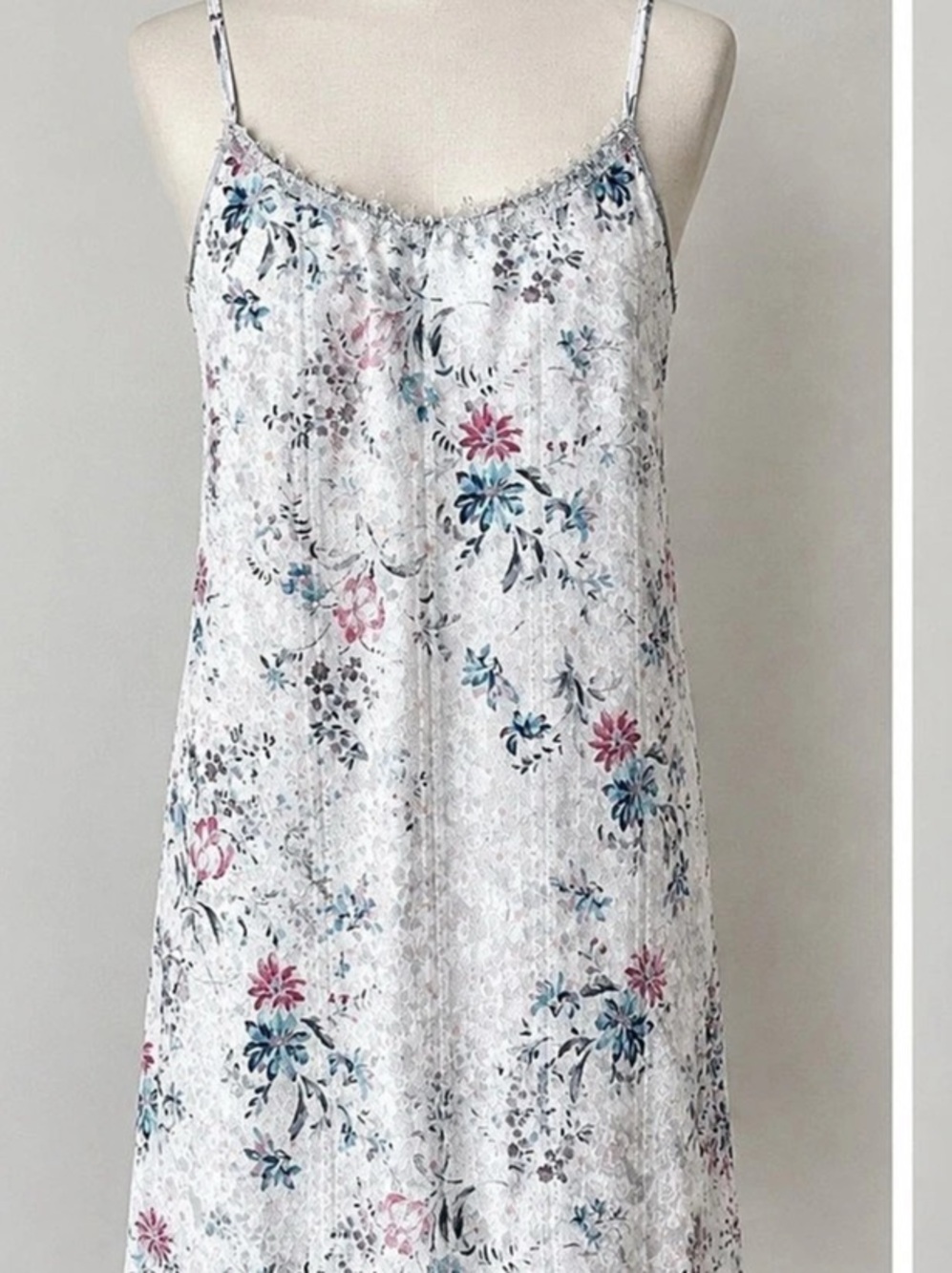 Tahari Floral Mini Dress in White & Pink Size large. New without tags